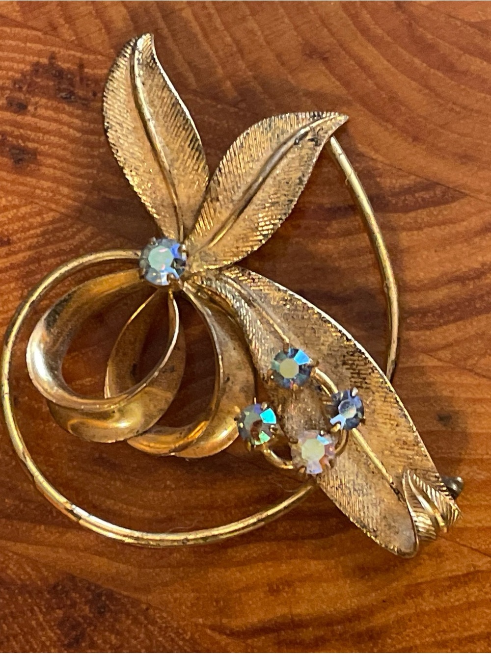 Vintage Western Germany Gold Tone Leaf Brooch Pin With Silver-Blue Rhinestones